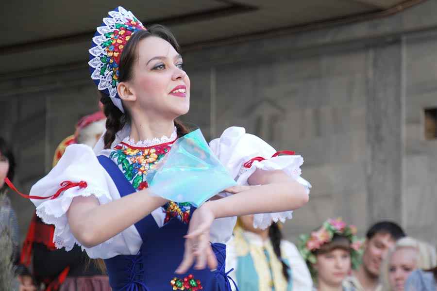 Traditional Russian Clothing Female